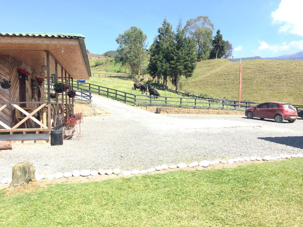 Hotel Bariloche Santa Rosa de Cabal Exterior photo